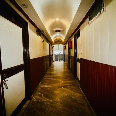 Sattva Cafe And Motel Rishīkesh Εξωτερικό φωτογραφία