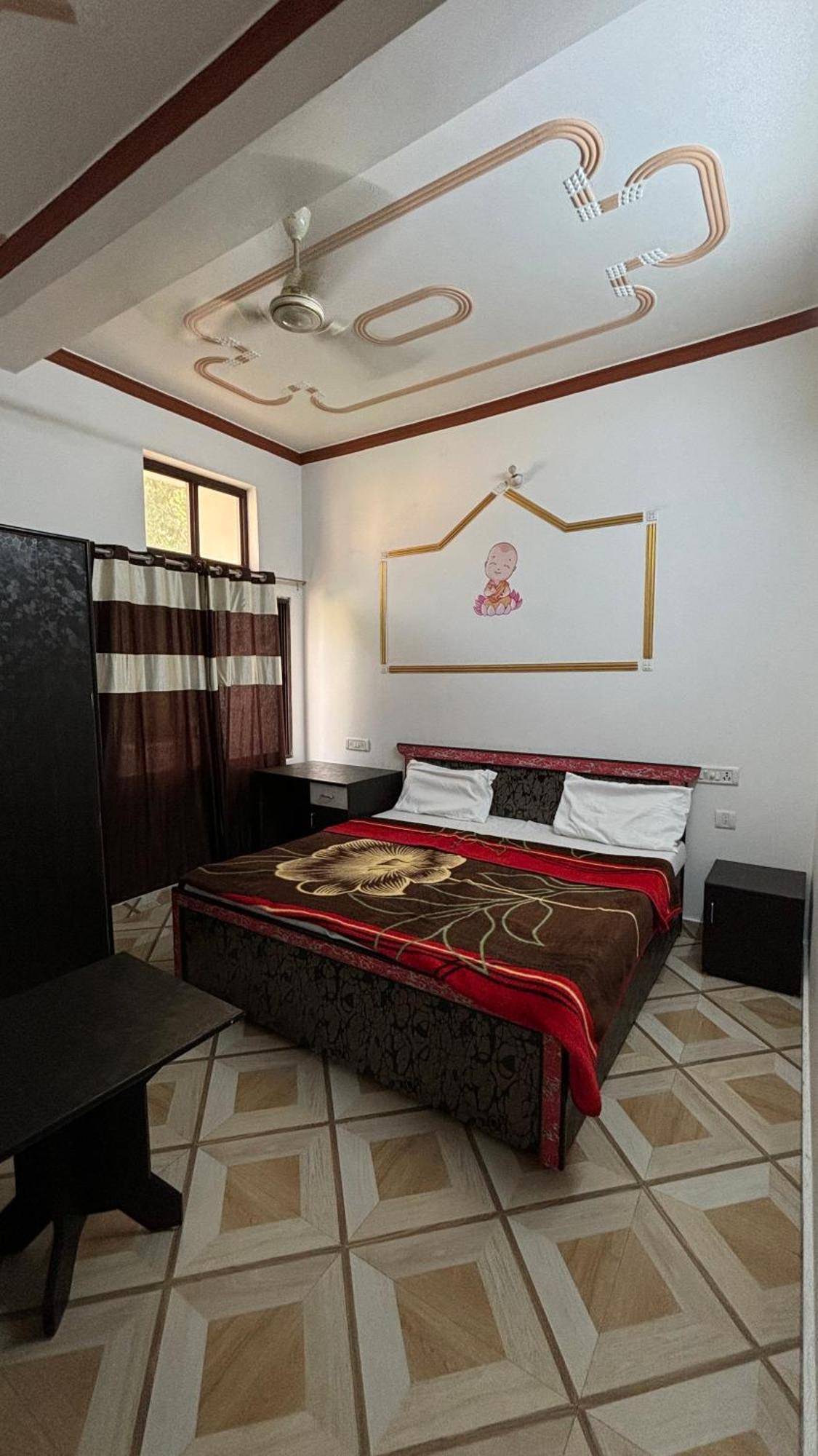 Sattva Cafe And Motel Rishīkesh Εξωτερικό φωτογραφία